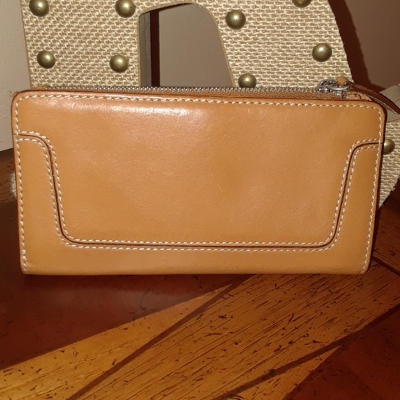 Michael Kors Leather Wallet - Picture 7 of 8